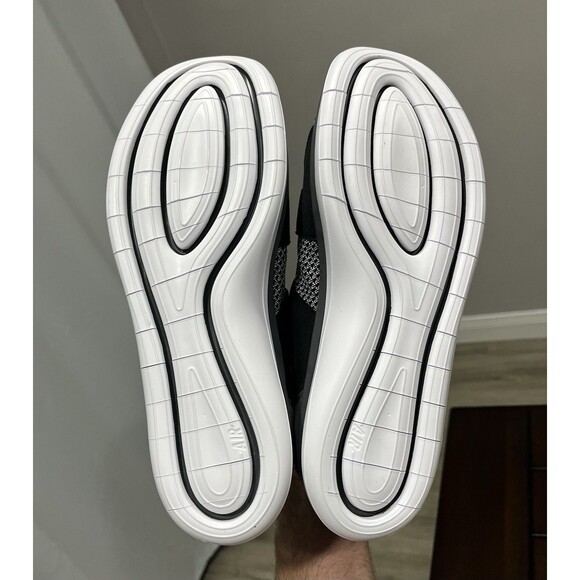 Nike Air Sock Racer Flyknit OREO Size 11 898022-100 free run presto New No Box - Picture 7 of 8